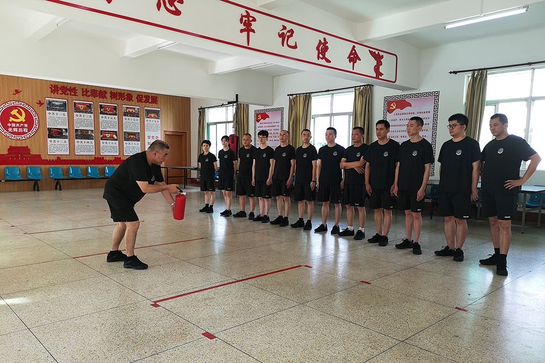 梅县区法院司法警察大队开展实战化训练2（1080）.jpg